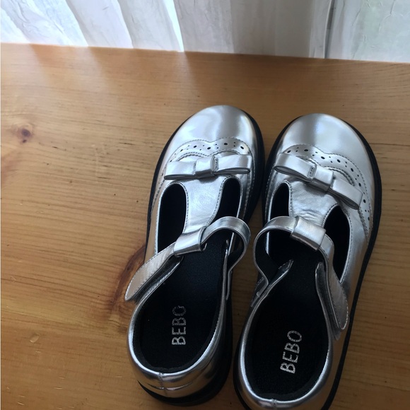 Dress shoes - Picture 2 of 3